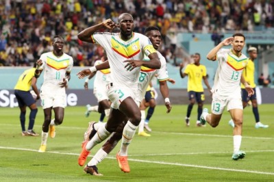 'Sư tử' Senegal gầm vang mạnh mẽ sau trận chiến nghẹt thở với Ecuador, nối gót Hà Lan hiên ngang đi tiếp