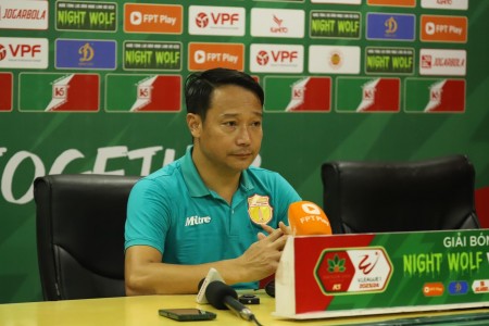 Nam Định thắng CAHN, HLV Việt cảm ơn CĐV và tiết lộ về Tuấn Anh
