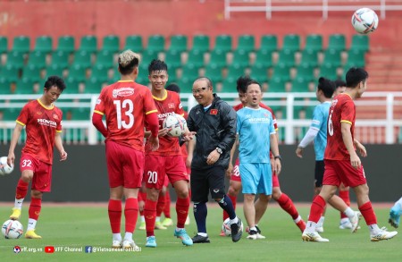 Báo Hàn gợi ý Thái Lan cần học hỏi 'điều làm nên thành công' của bóng đá Việt Nam