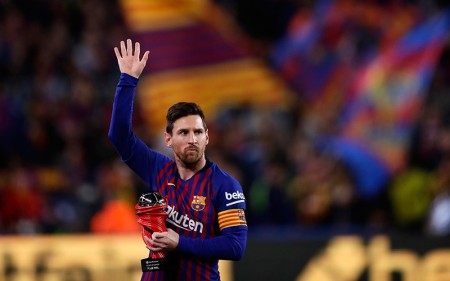 Sếp lớn Barcelona bất ngờ hé lộ thời điểm có thể tái hợp Messi