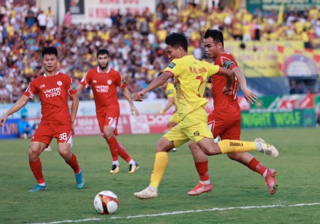 BXH V-League sau vòng 9: Hà Nội FC 'hụt hơi', hiện tượng mùa giải độc chiếm đỉnh bảng