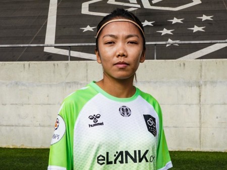 Lank FC lại hành động ngỡ ngàng, sắp kích hoạt 'siêu hợp đồng' để níu chân Huỳnh Như