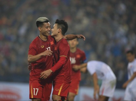 Bóng đá Việt Nam sắp có thương vụ đổi cầu thủ lịch sử, tất cả chỉ vì cái tên Quang Hải