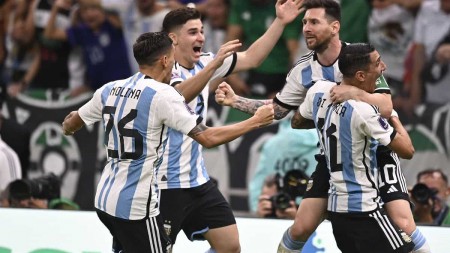 Highlights Argentina 2-1 Australia: Messi dẫn lối điệu Tango mê đắm