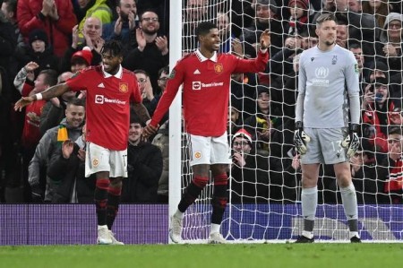 Nhàn nhã hạ gục đội chiếu dưới, Man Utd tiến gần sát đến việc giải cơn khát danh hiệu sau nhiều năm