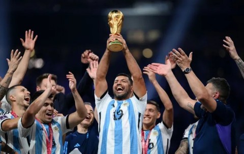Sergio Aguero phản bác gay gắt khi bị tố 'ăn hôi' chức vô địch World Cup 2022