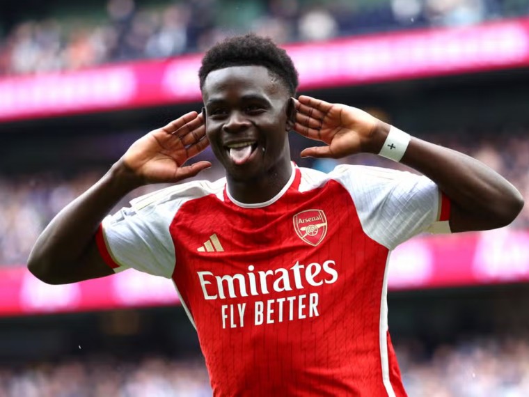 Bukayo Saka: \'Man City không hoàn hảo và Arsenal có cơ hội vô địch\'
