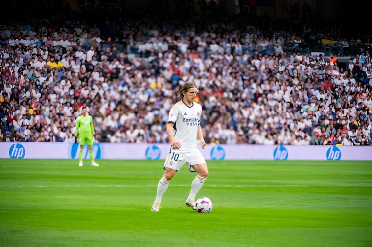 Modric lập kỷ lục cầu thủ lớn tuổi nhất La Liga của Real